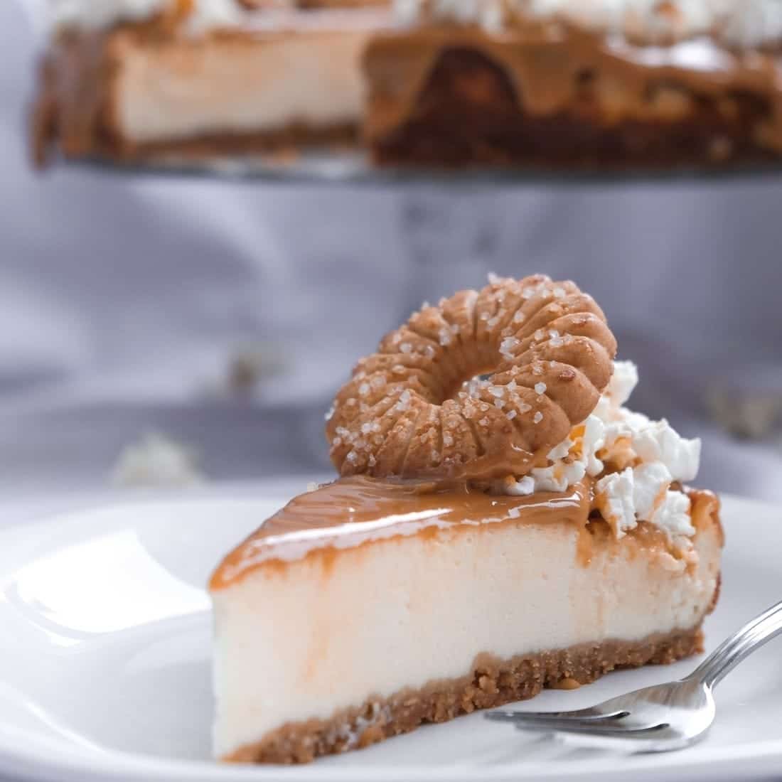 Sernik z czekoladą karmelową