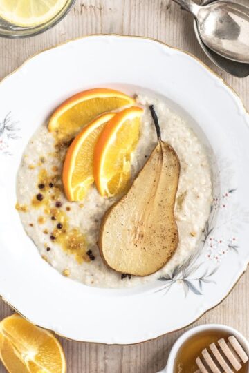 Owsianka z gruszką i cynamonem 6 owsianka z gruszką