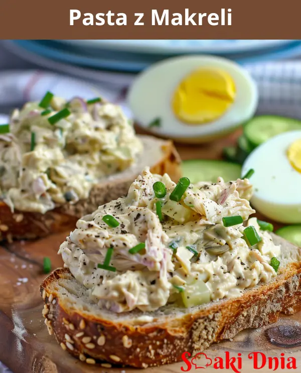 Pasta z Makreli z Jajkiem i Ogórkami Kiszonymi