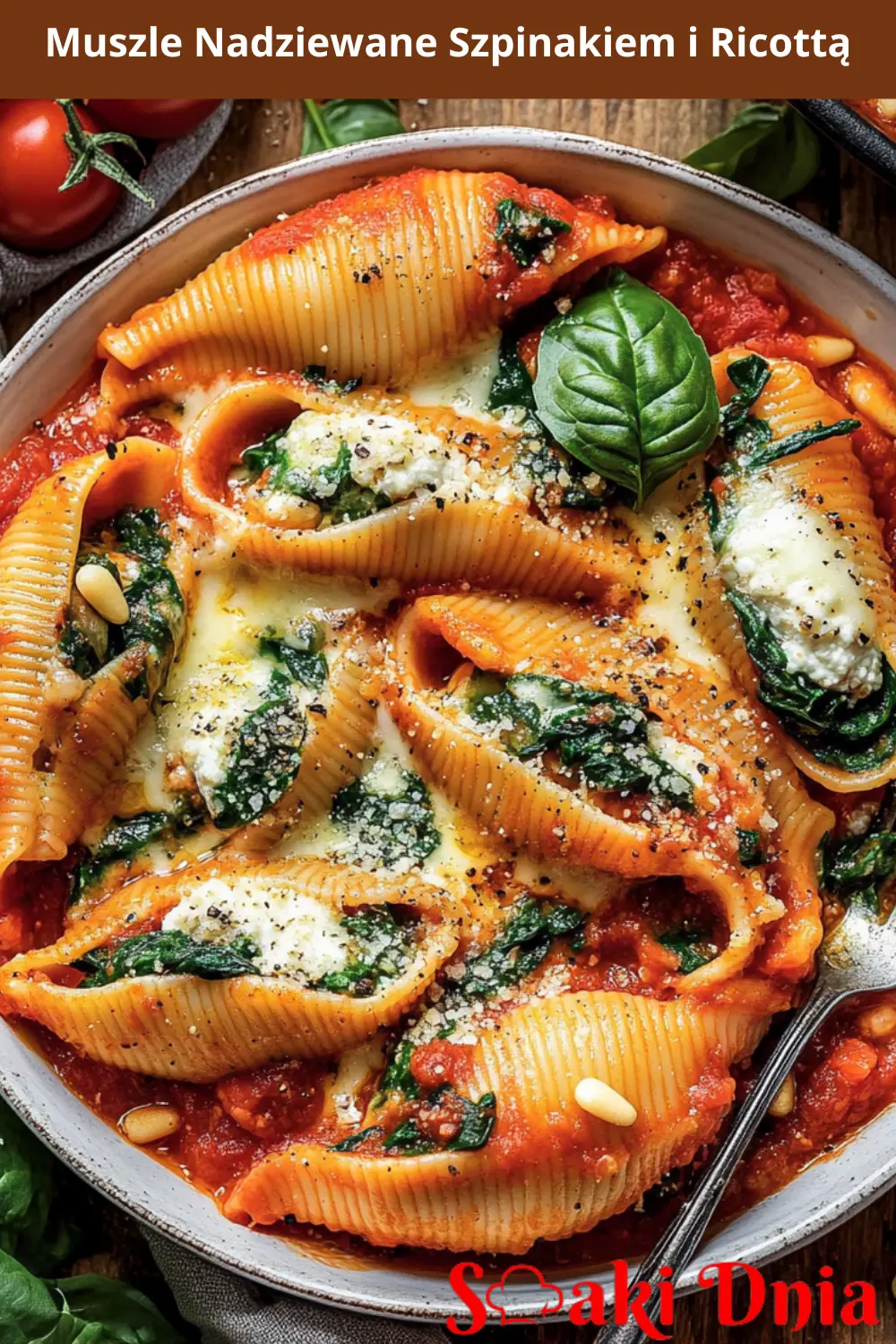 Nadziewane Muszle z Ricottą i Szpinakiem w Sosie Pomidorowym