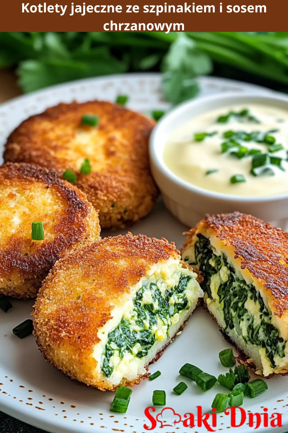Kotlety jajeczne ze szpinakiem i sosem chrzanowym