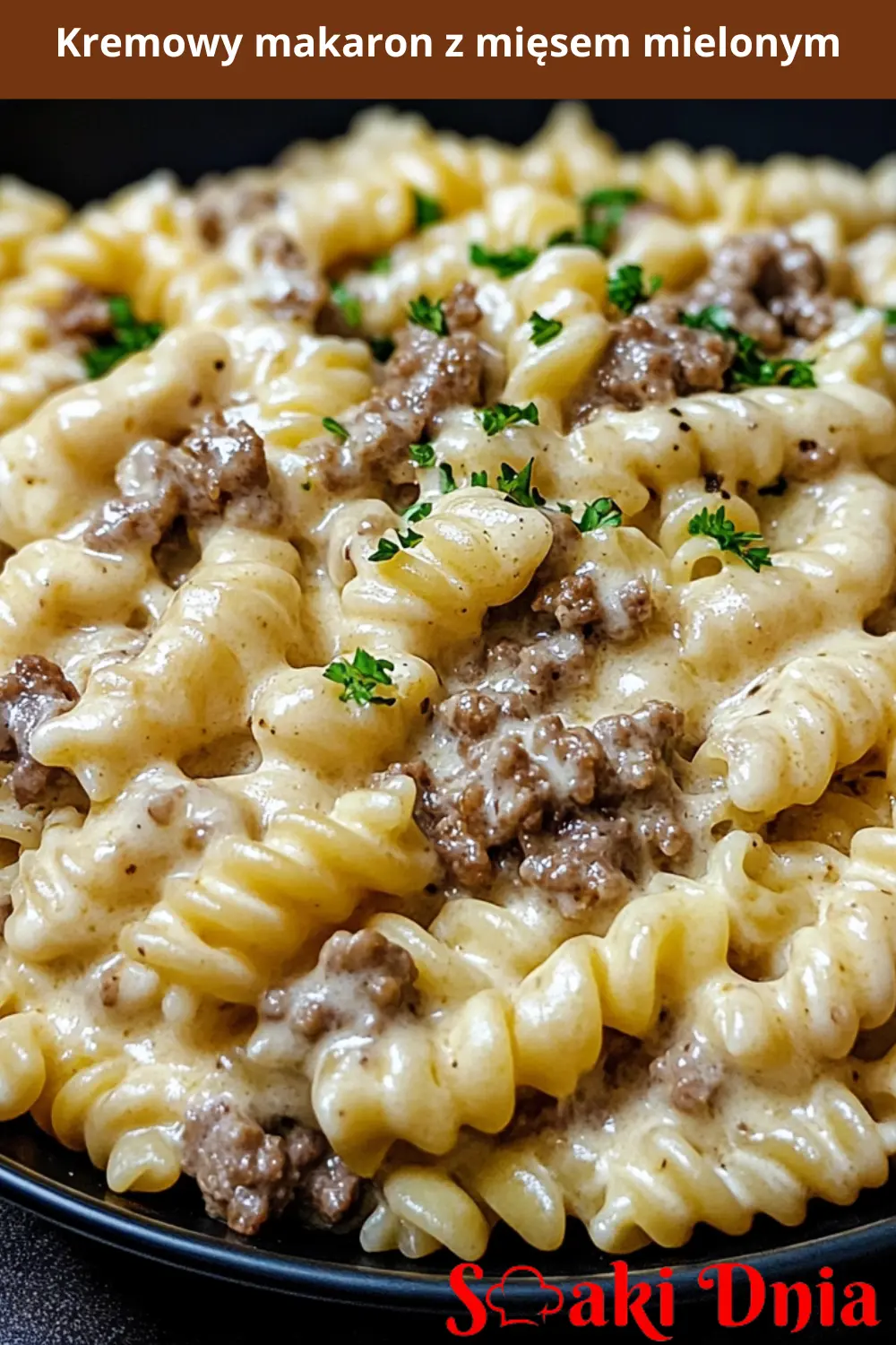 Kremowy makaron z mięsem mielonym