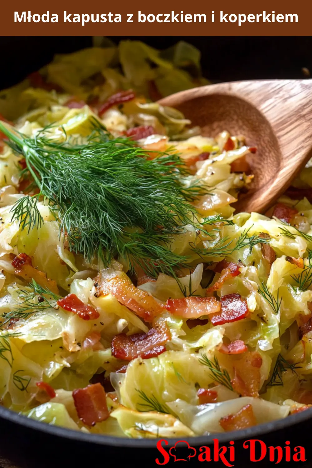 Młoda kapusta z boczkiem i koperkiem