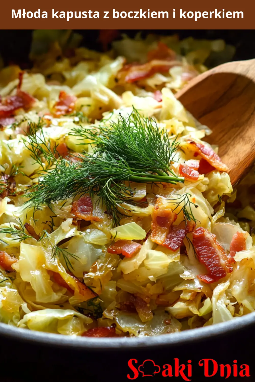 Młoda kapusta z boczkiem i koperkiem