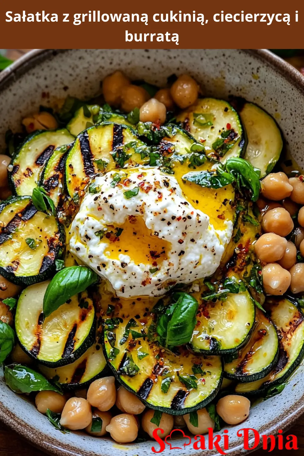 Sałatka z grillowaną cukinią, ciecierzycą i burratą