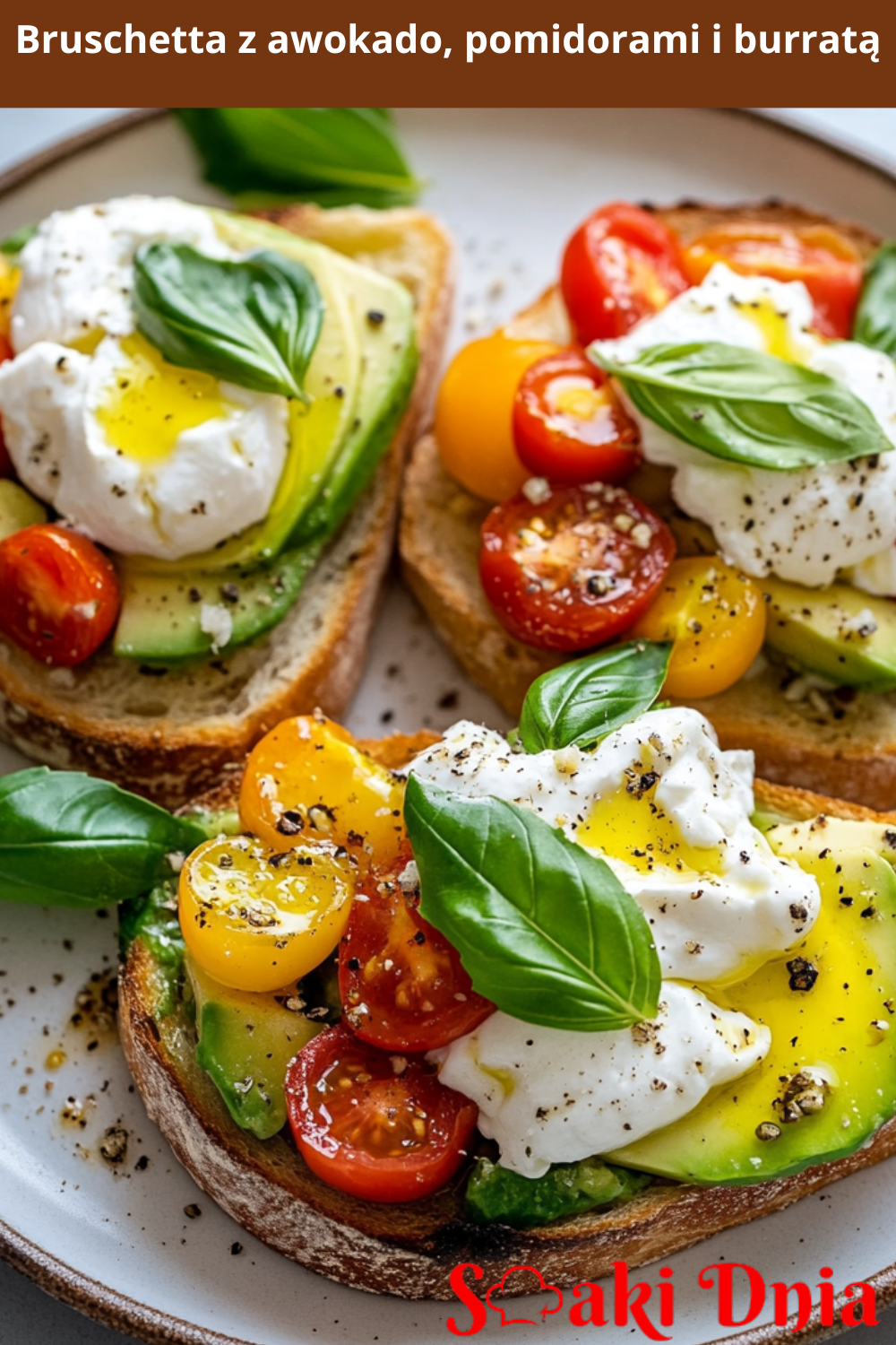 Bruschetta z awokado, pomidorami i burratą