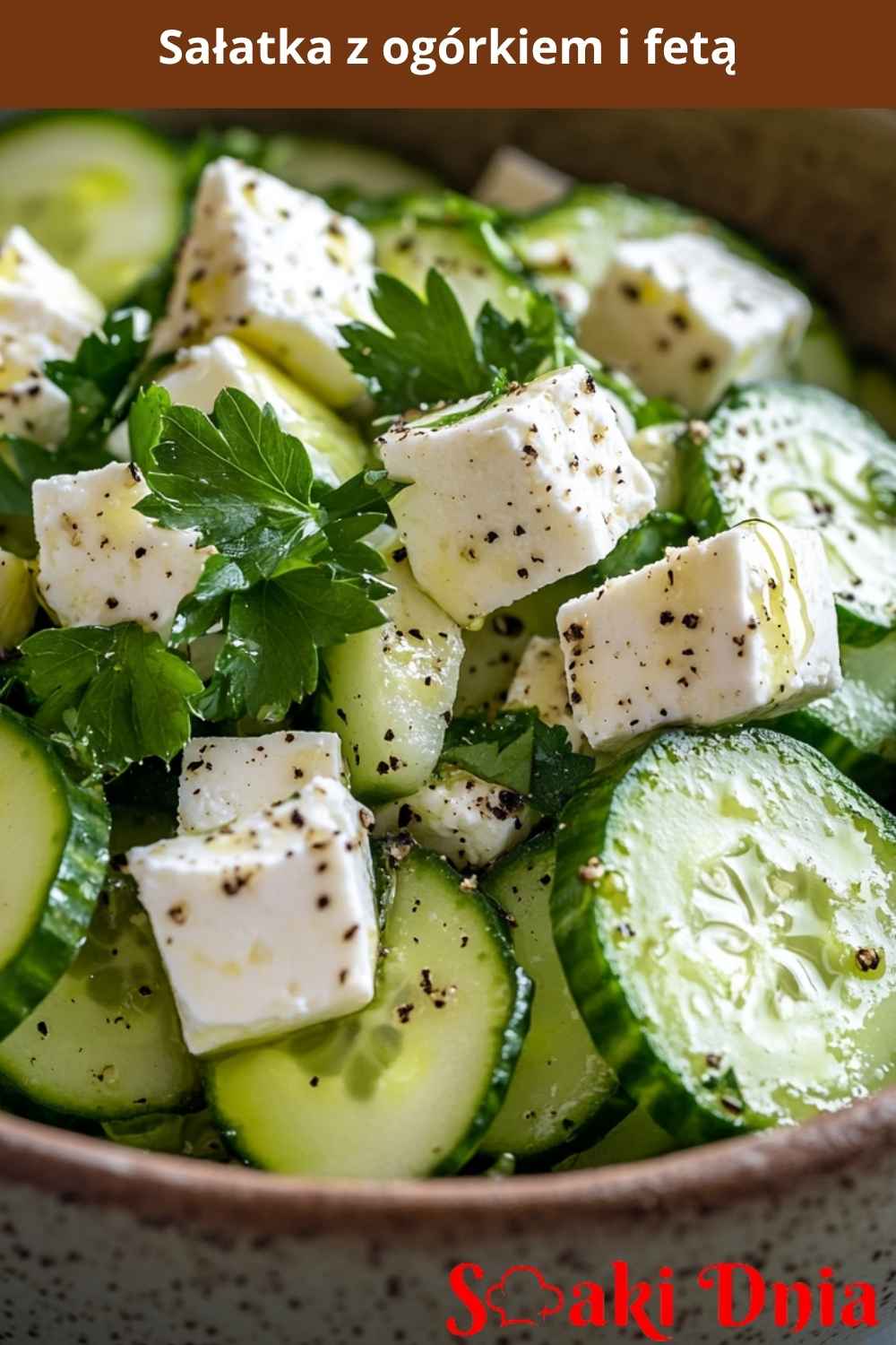 Sałatka z ogórkiem i fetą