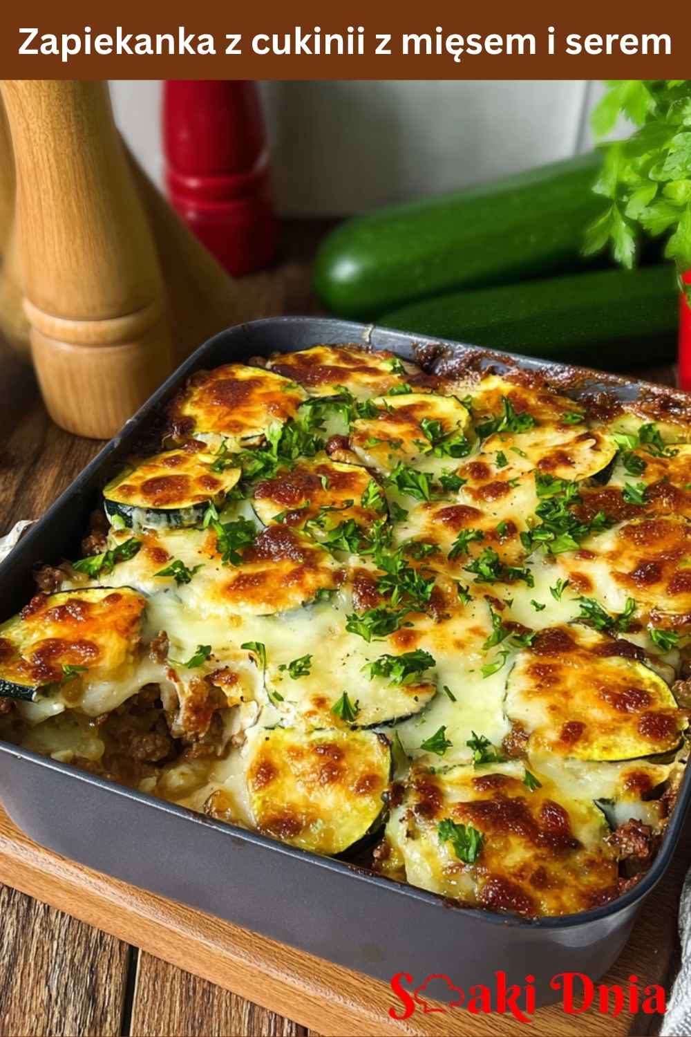 Zapiekanka z cukinii z mięsem i serem