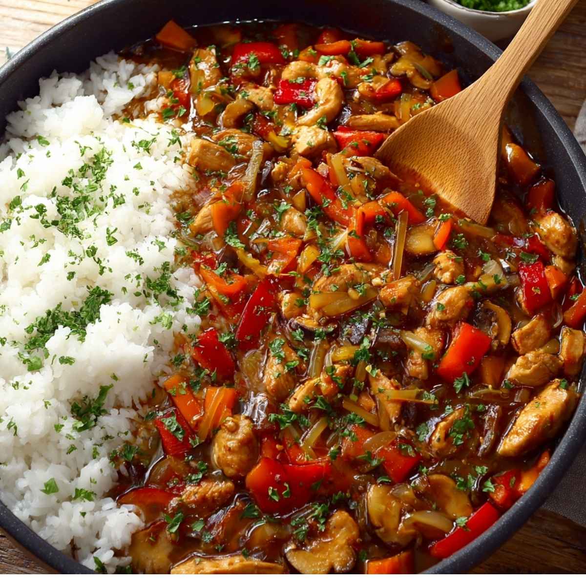 Kurczak z warzywami i ryżem