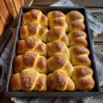 Rogaliki drożdżowe – puszyste i złociste 9 Rogaliki drożdżowe – puszyste i złociste
