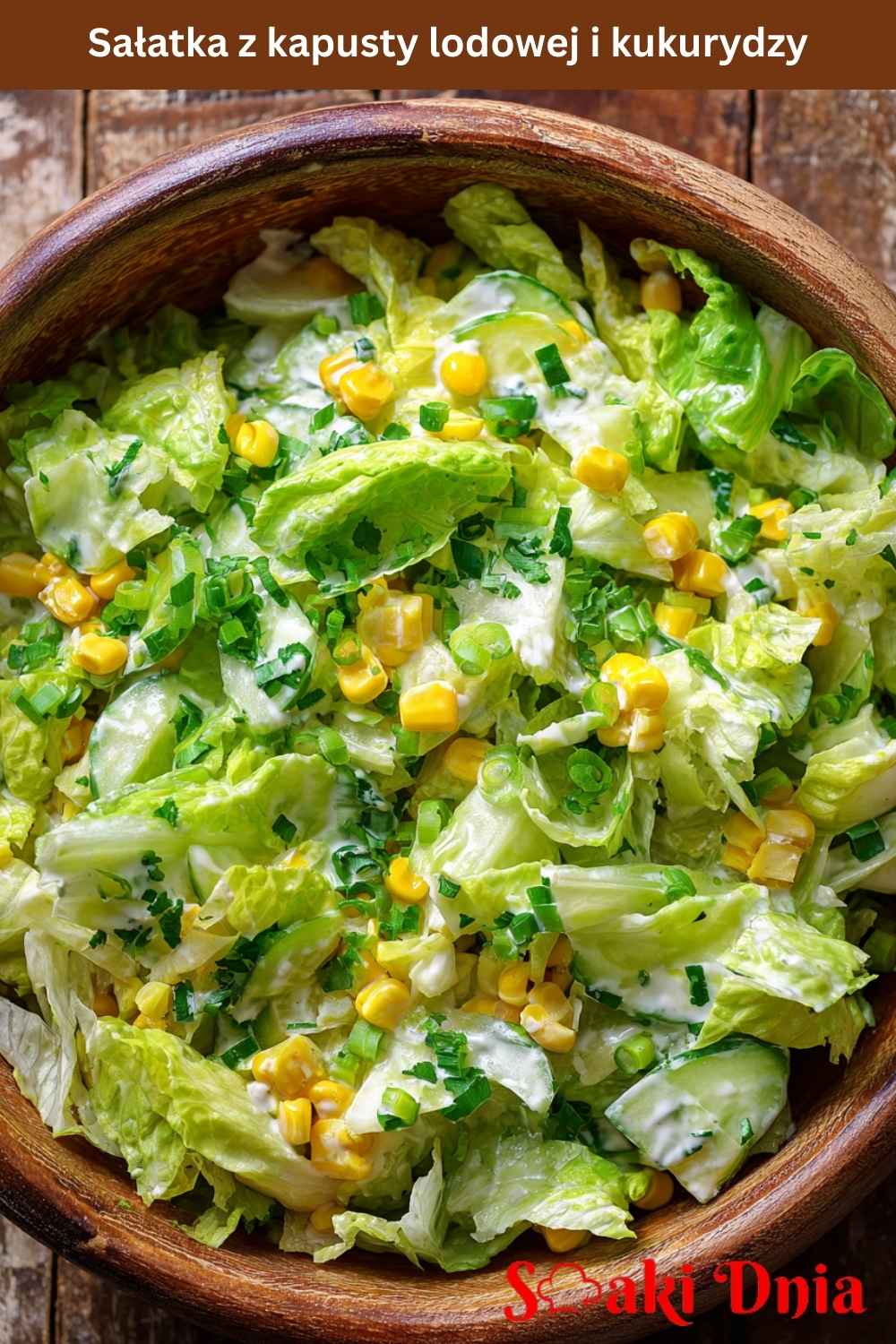 Sałatka z kapusty lodowej i kukurydzy
