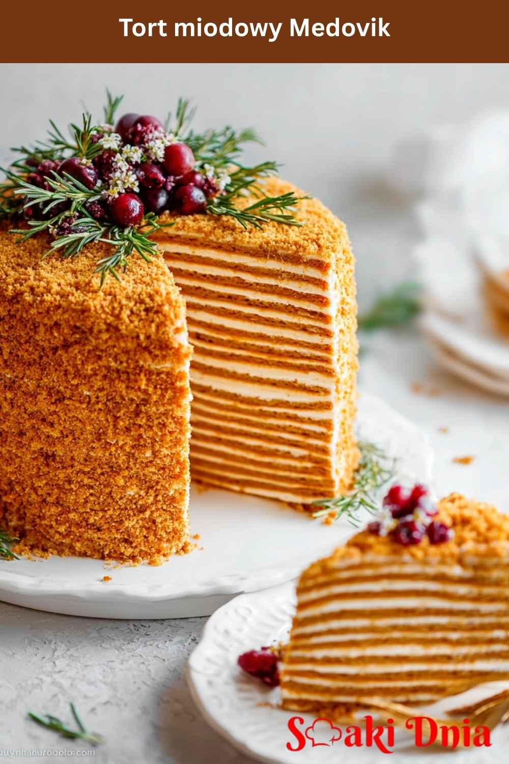 Tort miodowy Medovik – domowy i elegancki 7 Tort miodowy Medovik – domowy i elegancki