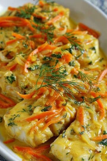 Dorsz po staropolsku z marchewką i ananasem