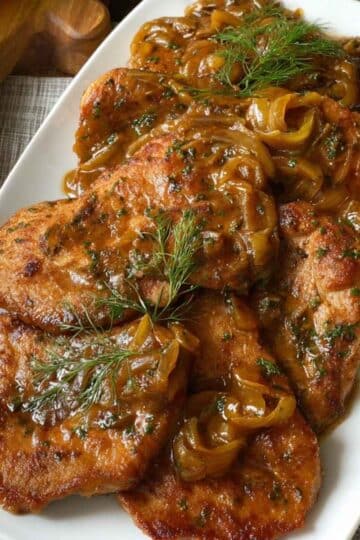 Kotlety w sosie cebulowym – miękkie, soczyste i bardzo domowe 19 Kotlety w sosie cebulowym – domowy obiad z patelni