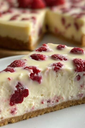 Sernik malinowy na zimno z białą czekoladą – bez pieczenia, zawsze idealny 2 Sernik malinowy na zimno z białą czekoladą – bez pieczenia, zawsze idealny