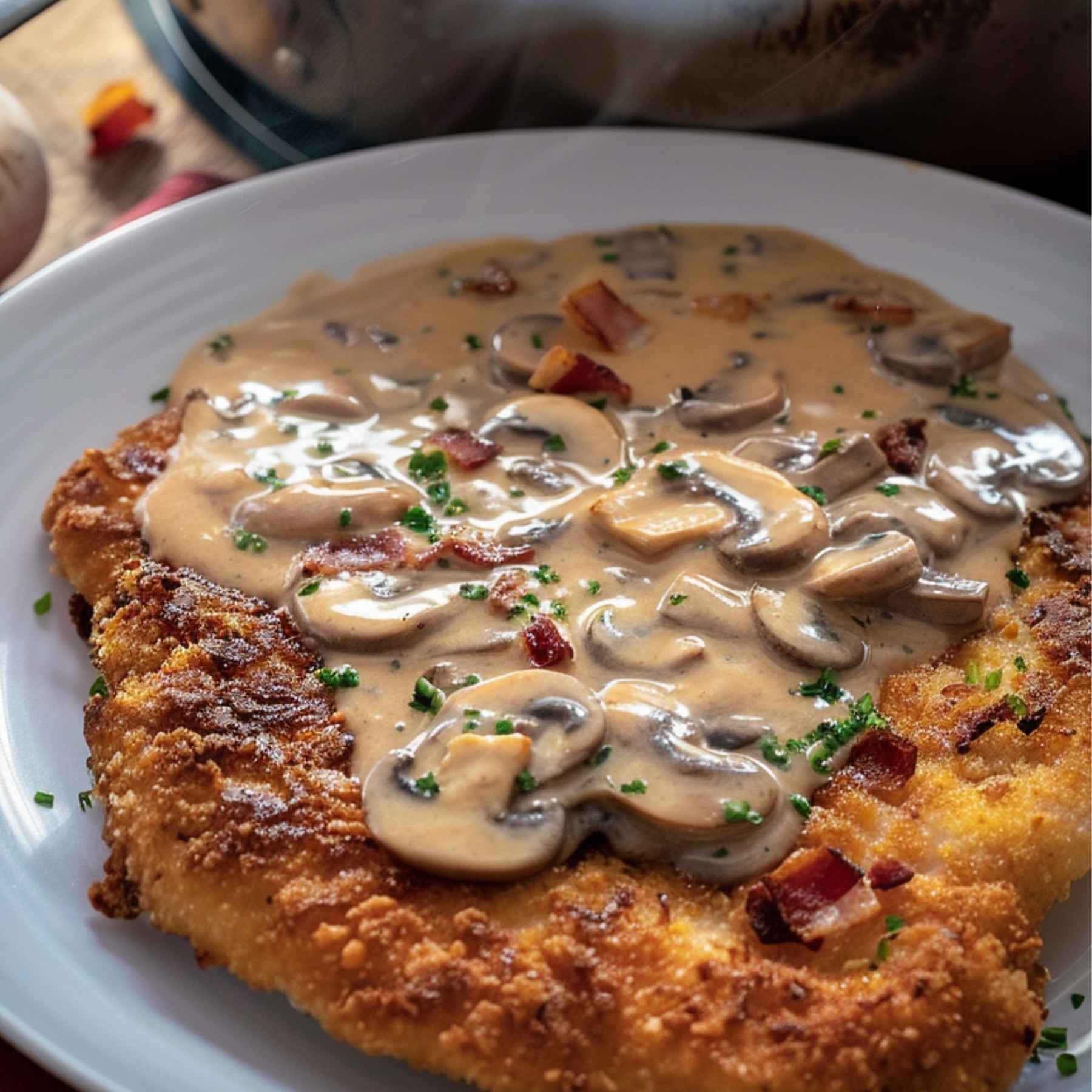 Kotlet schabowy z sosem pieczarkowym jak z niemieckiej gospody