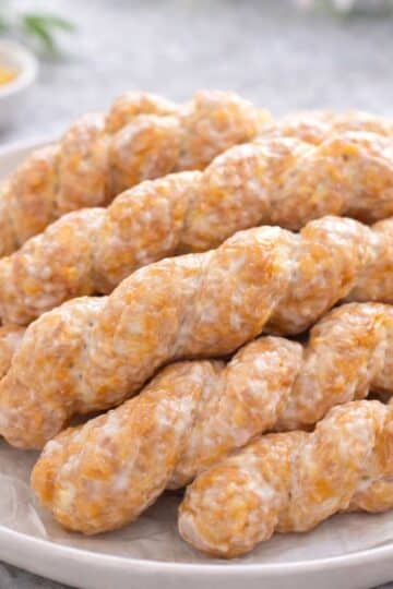 Angielskie świderki z cytrynowym lukrem – puszyste i chrupiące