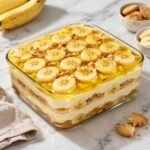 Deser bananowy z galaretką – bez pieczenia